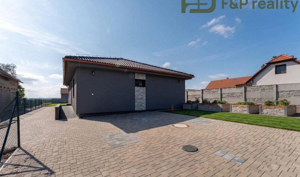 Prodej domu 102 m² s pozemkem 690 m², Úmonín – náhled fotky 13