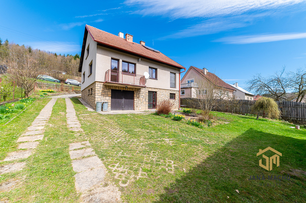 Prodej domu 120 m² s pozemkem 1 432 m²