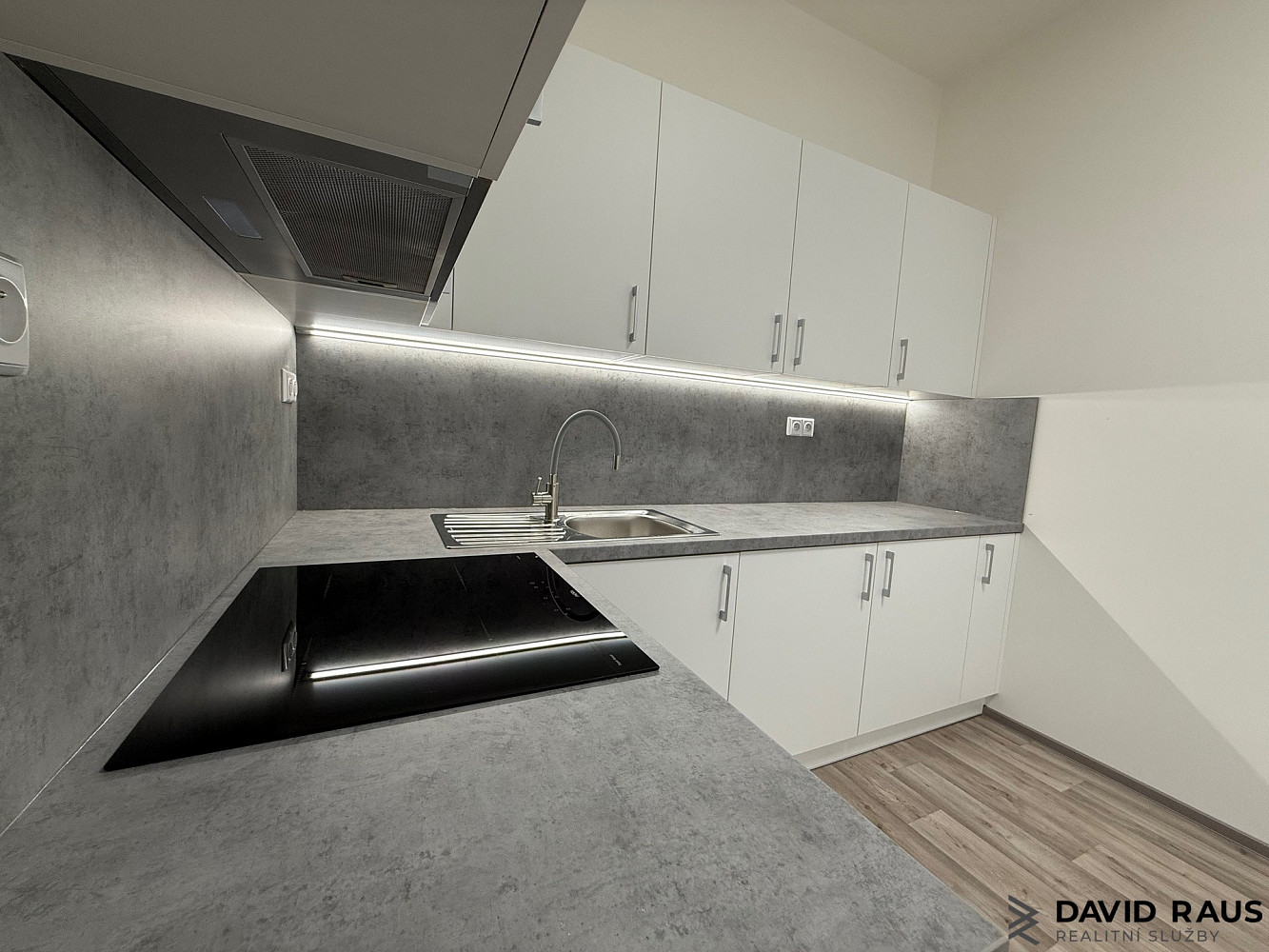 Pronájem bytu 1+kk 35 m²