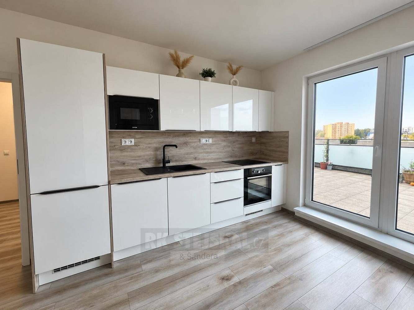Pronájem bytu 2+kk 56 m² – fotografie 5
