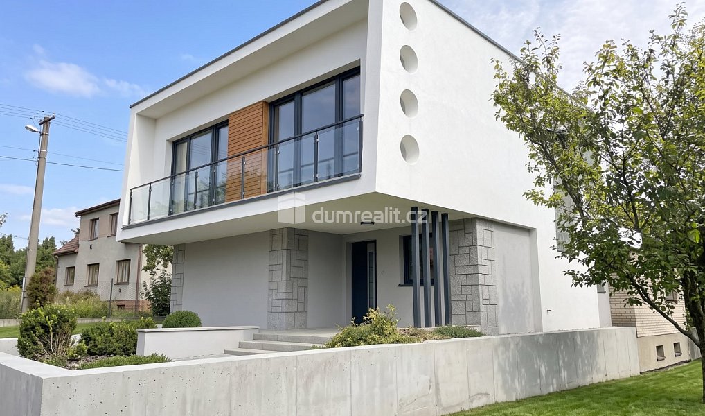 Prodej domu 180 m² s pozemkem 1 137 m², Svárov – náhled fotky 8
