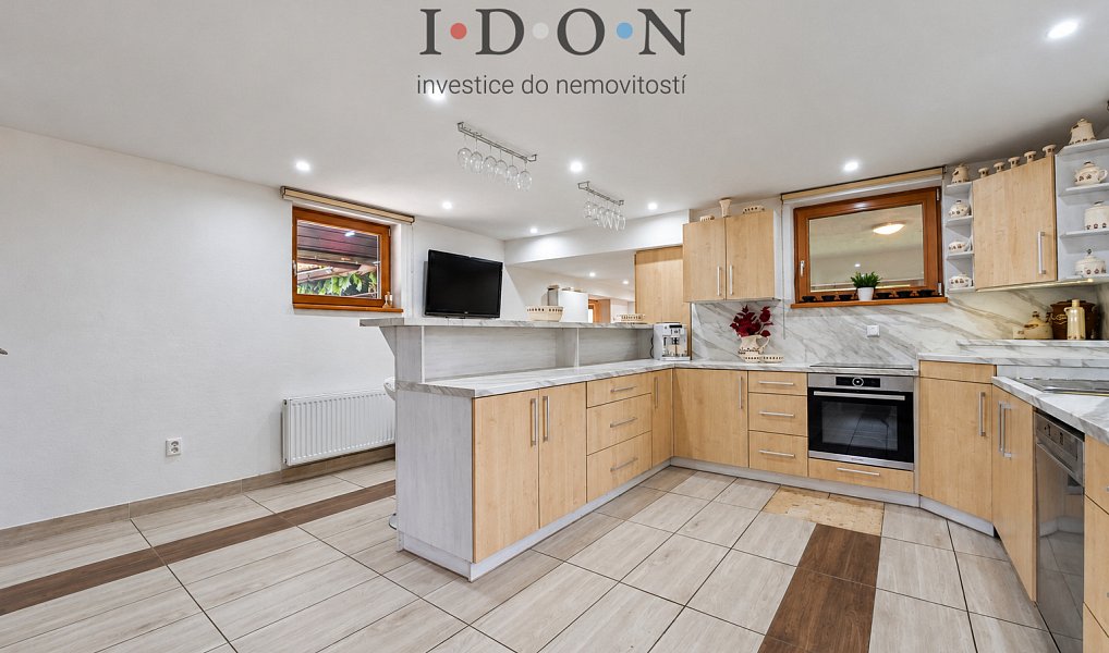 Prodej domu 130 m² s pozemkem 945 m², Oznice – náhled fotky 15