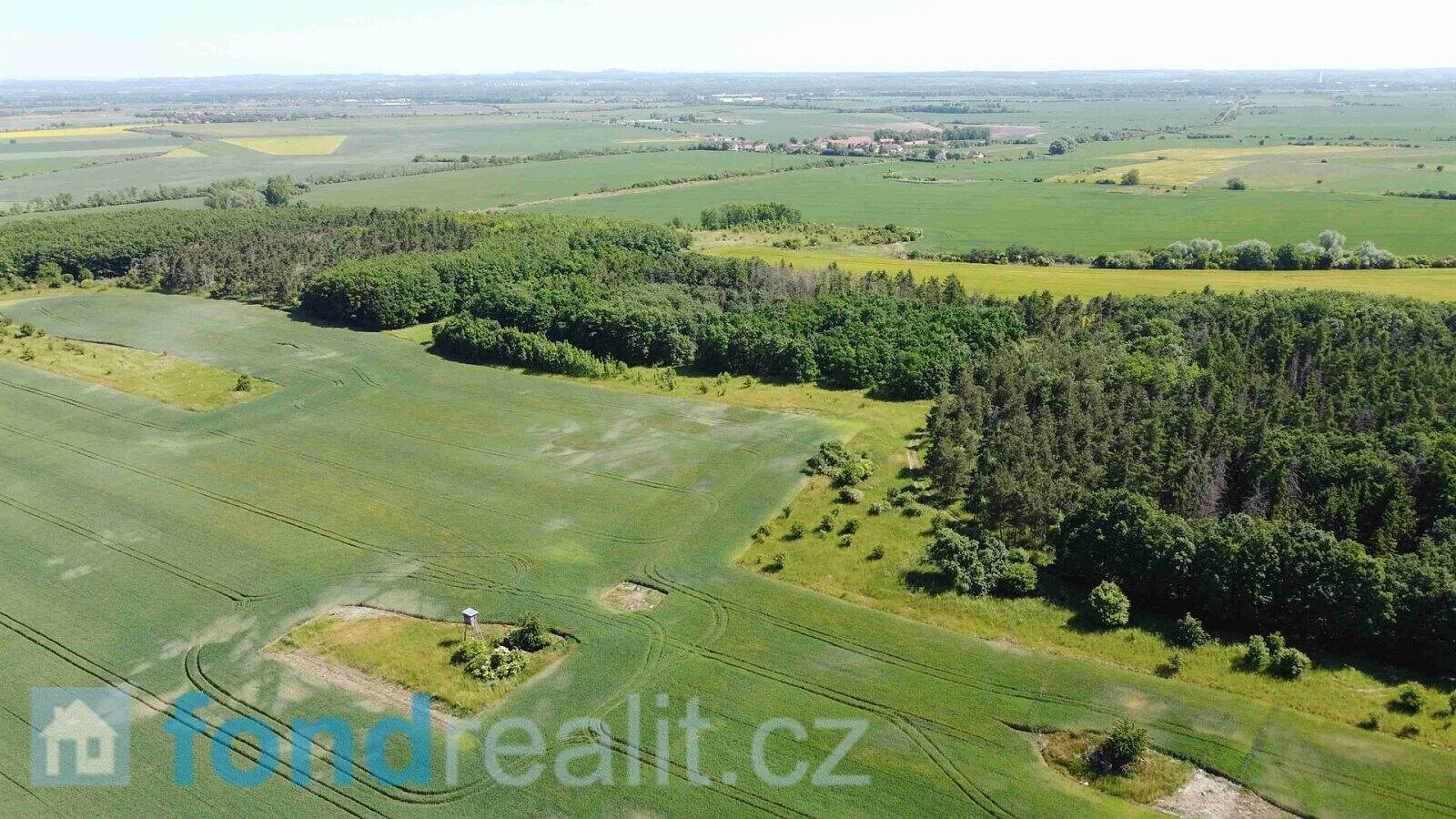 Prodej pozemku 8 529 m²