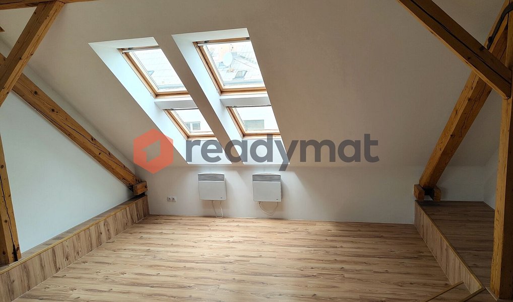 Pronájem bytu 2+kk 76 m², Hodonín – náhled fotky 2