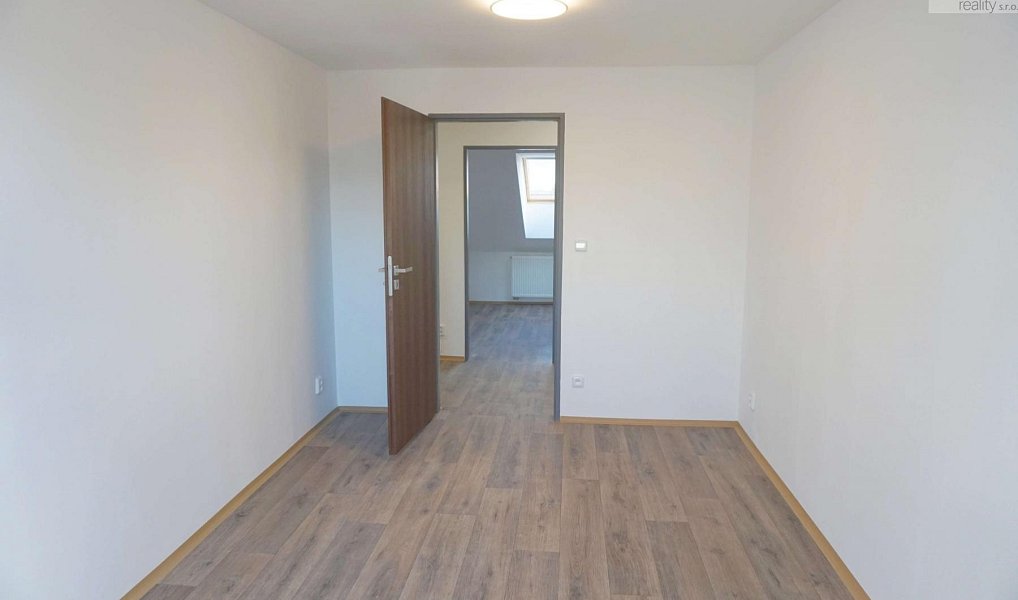 Pronájem bytu 4+kk 70 m², Litvínov – náhled fotky 22