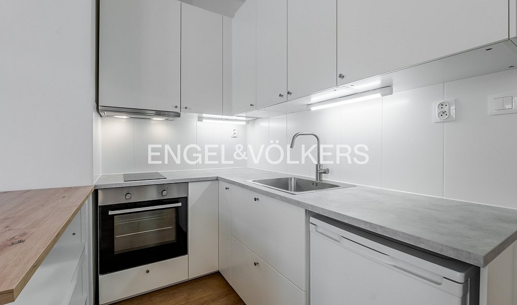 Pronájem bytu 2+kk 42 m², Praha – náhled fotky 2