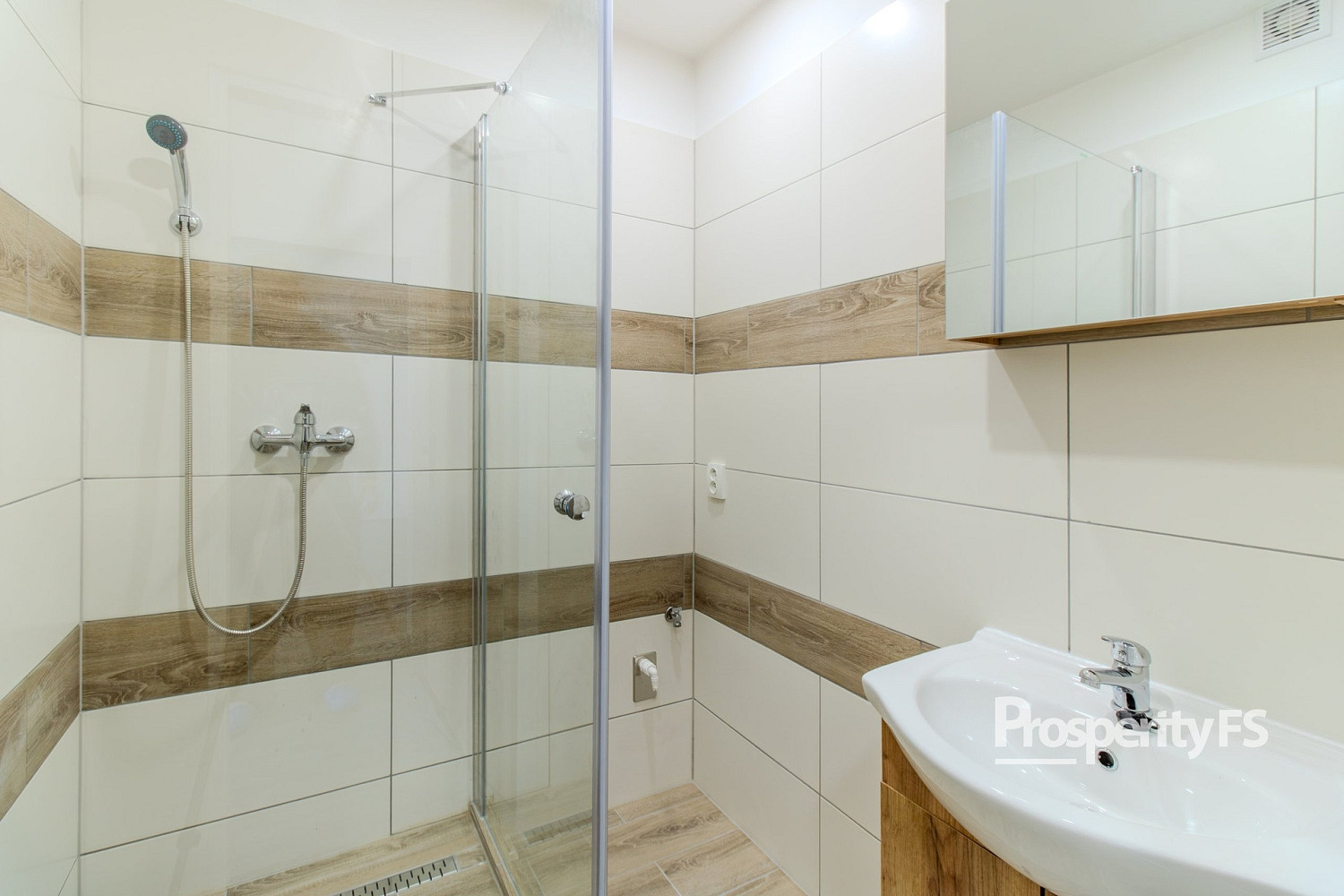 Pronájem bytu 1+1 40 m²