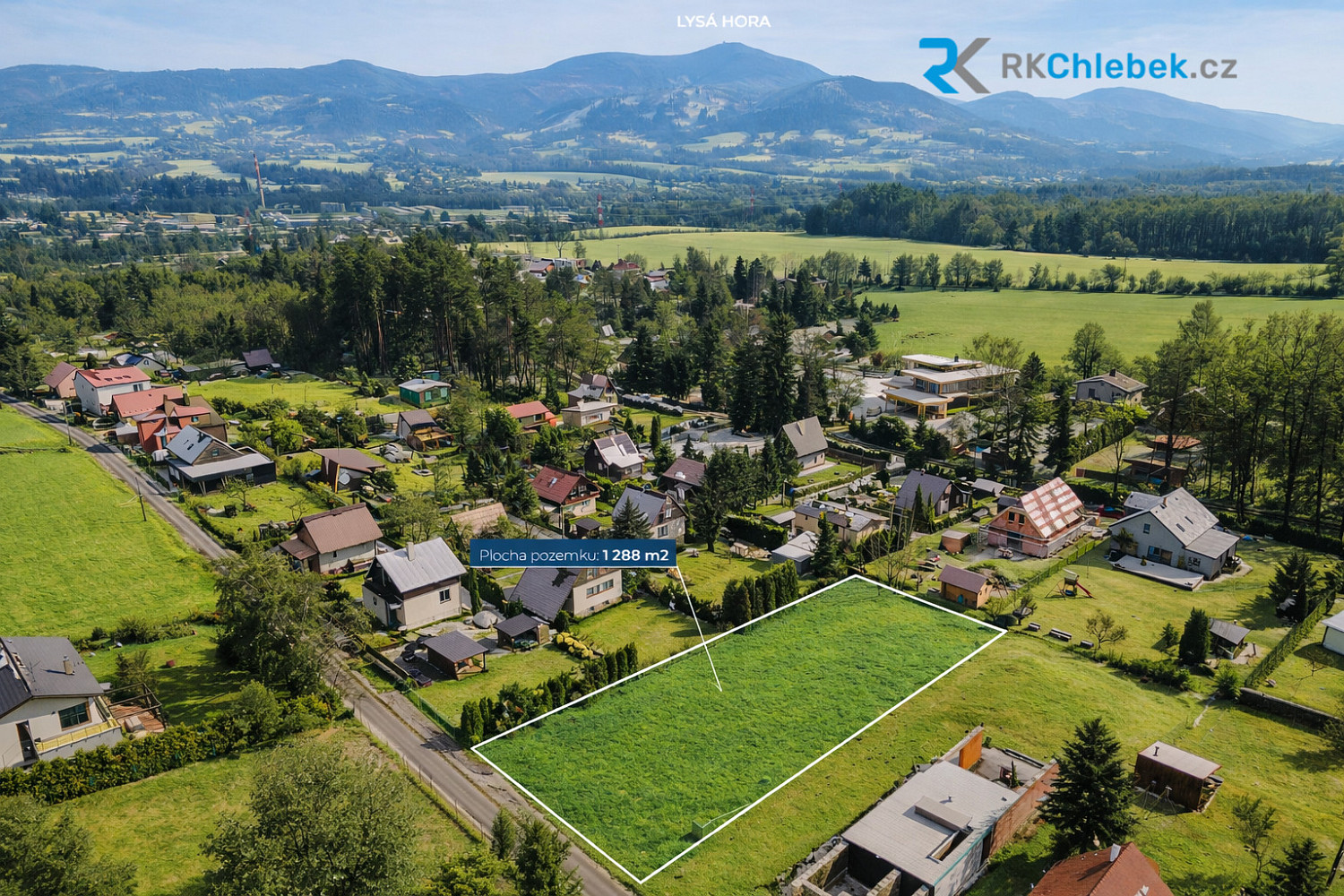 Prodej stavebního pozemku 1 288 m²