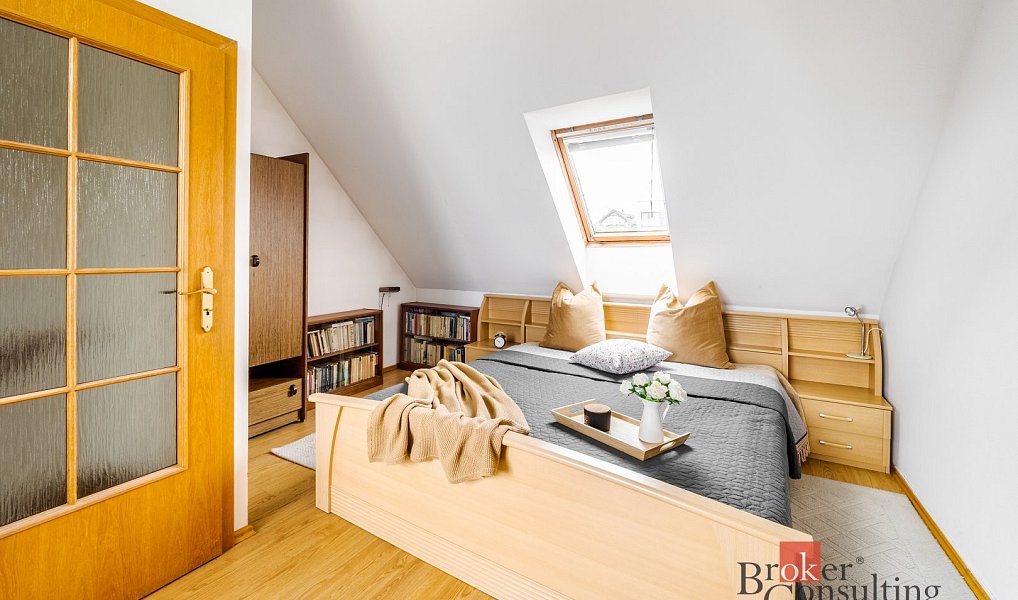 Prodej domu 230 m² s pozemkem 1 214 m², Srubec – náhled fotky 18
