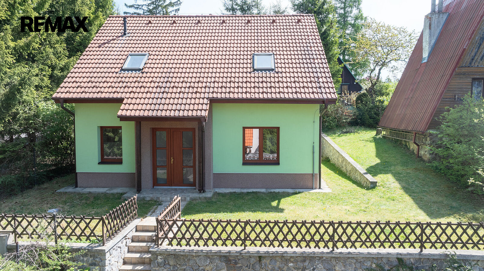 Prodej domu 112 m² s pozemkem 275 m² – fotografie 2