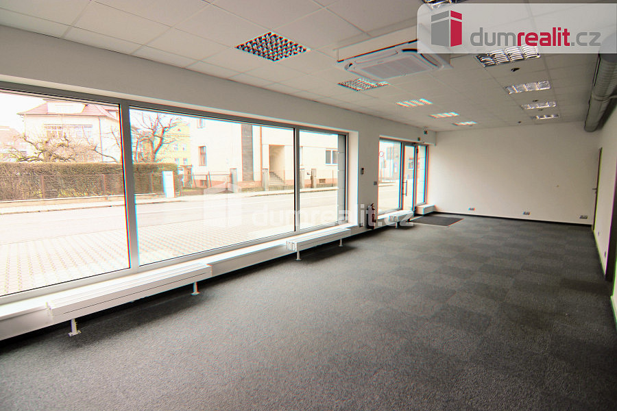 Pronájem obchodních prostor 78 m² – fotografie 2