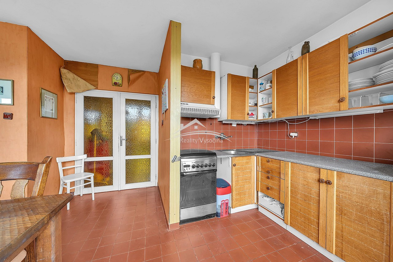 Prodej domu 200 m² s pozemkem 485 m² – fotografie 2