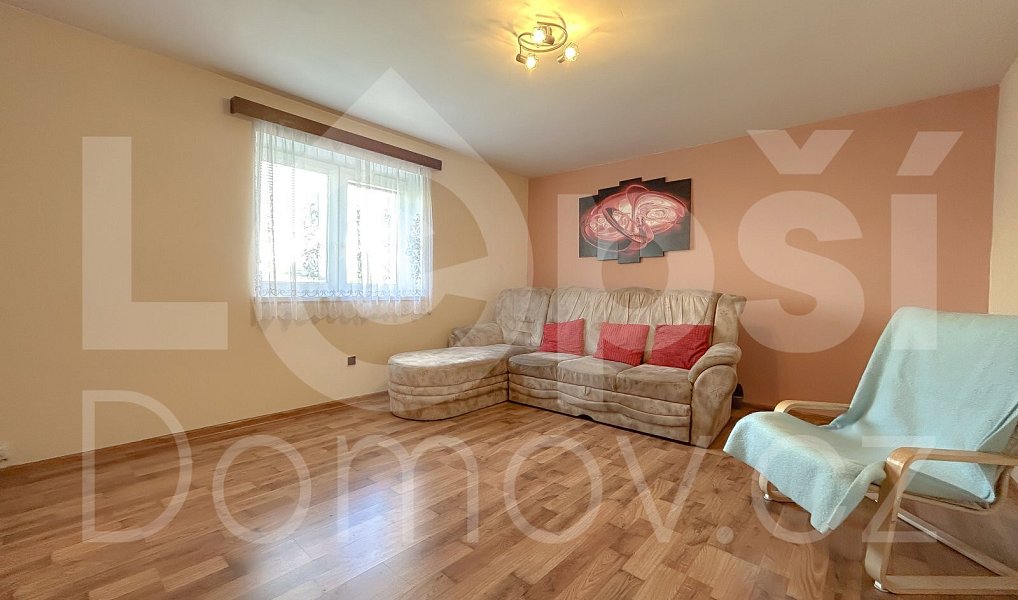 Prodej domu 185 m² s pozemkem 1 515 m², Vlčice – náhled fotky 11