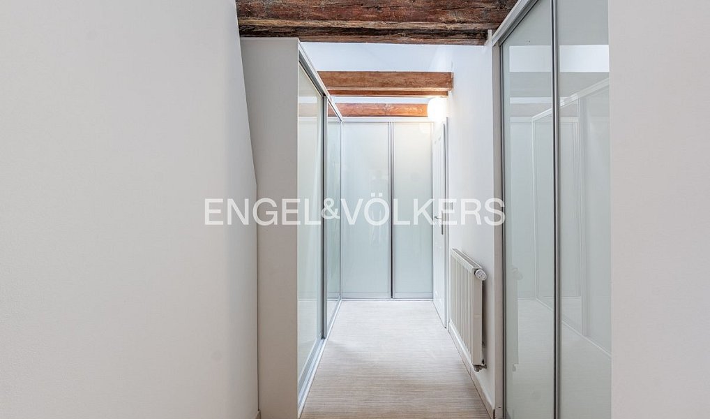 Pronájem bytu 4+kk 144 m², Praha – náhled fotky 8