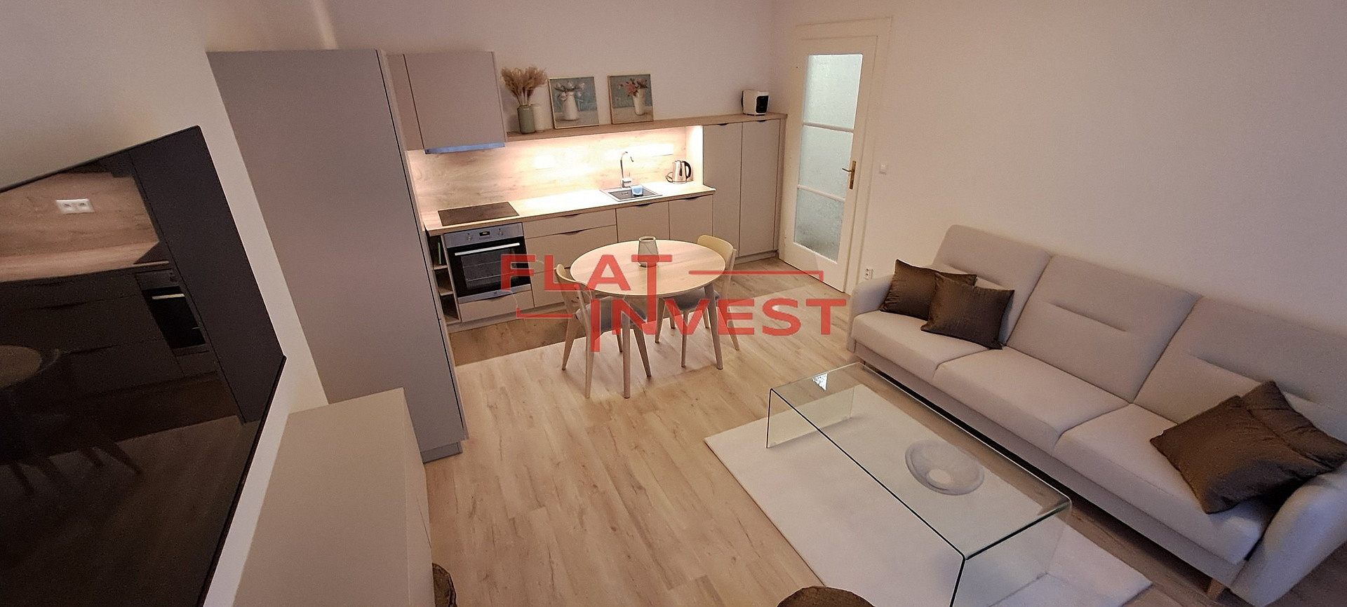 Pronájem bytu 2+kk 60 m² – fotografie 3