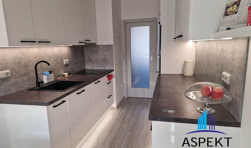 Prodej bytu 4+1 84 m², Praha – náhled fotky 9