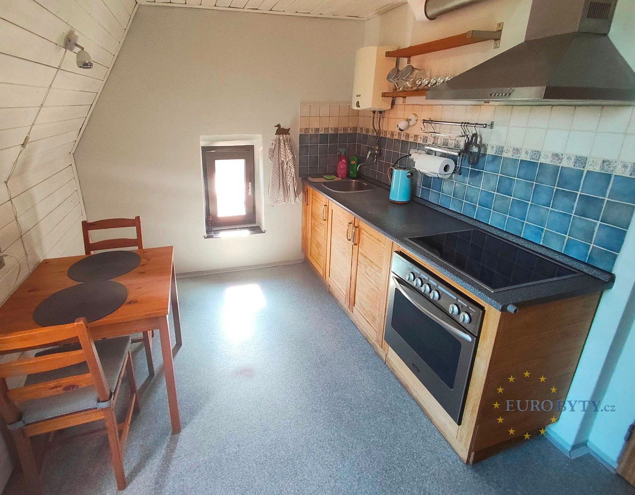 Pronájem bytu 2+1 70 m² – fotografie 2