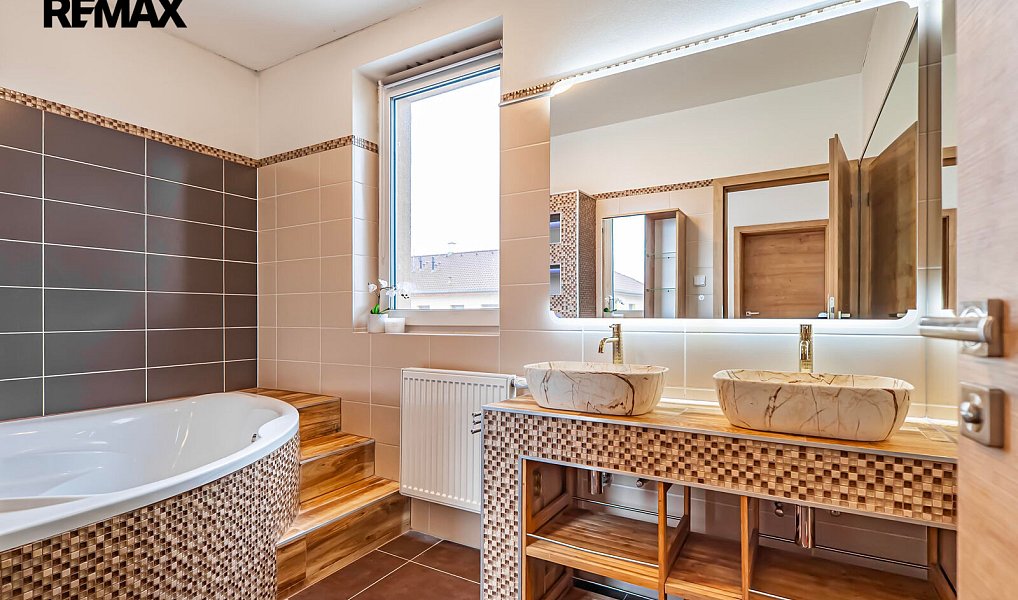 Prodej domu 180 m² s pozemkem 679 m², Veleň – náhled fotky 19