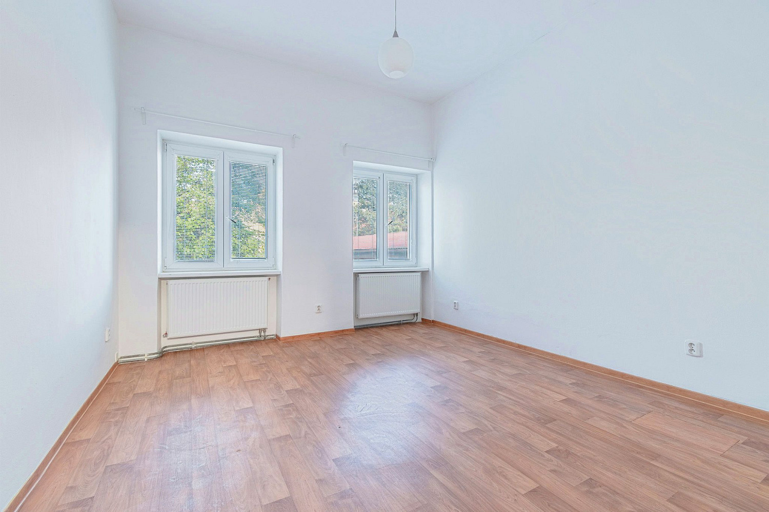 Pronájem bytu 2+1 48 m² – pohled 5