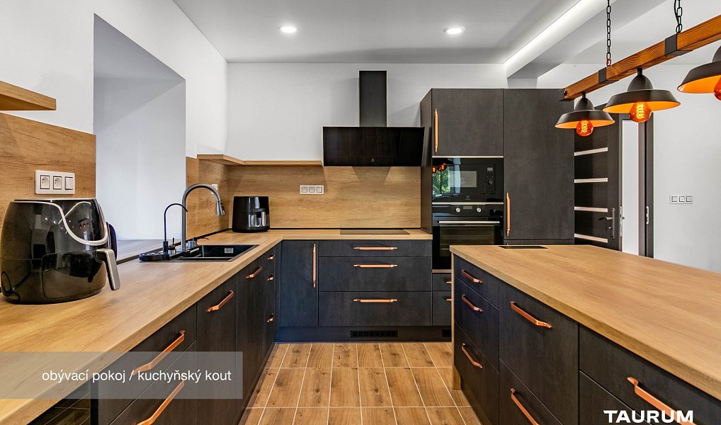 Prodej domu 366 m² s pozemkem 1 448 m², Přehýšov – náhled fotky 5