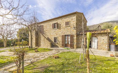 Prodej domu 220 m² s pozemkem 15 000 m², Cortona, Toskánsko, Itálie