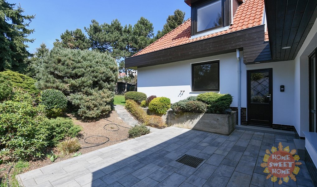 Pronájem domu 417 m² s pozemkem 1 208 m², Praha – náhled fotky 30