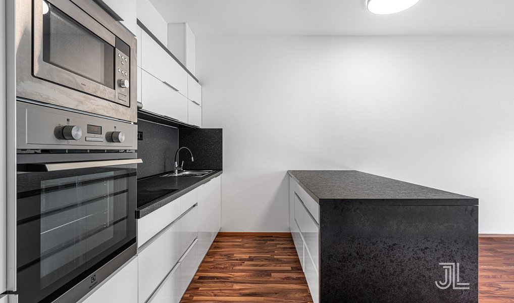 Prodej bytu 2+kk 56 m², Praha – náhled fotky 5