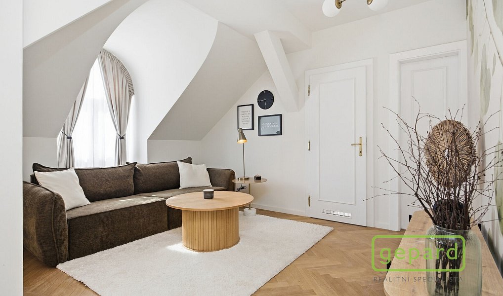 Prodej bytu 1+1 48 m², Praha – náhled fotky 3