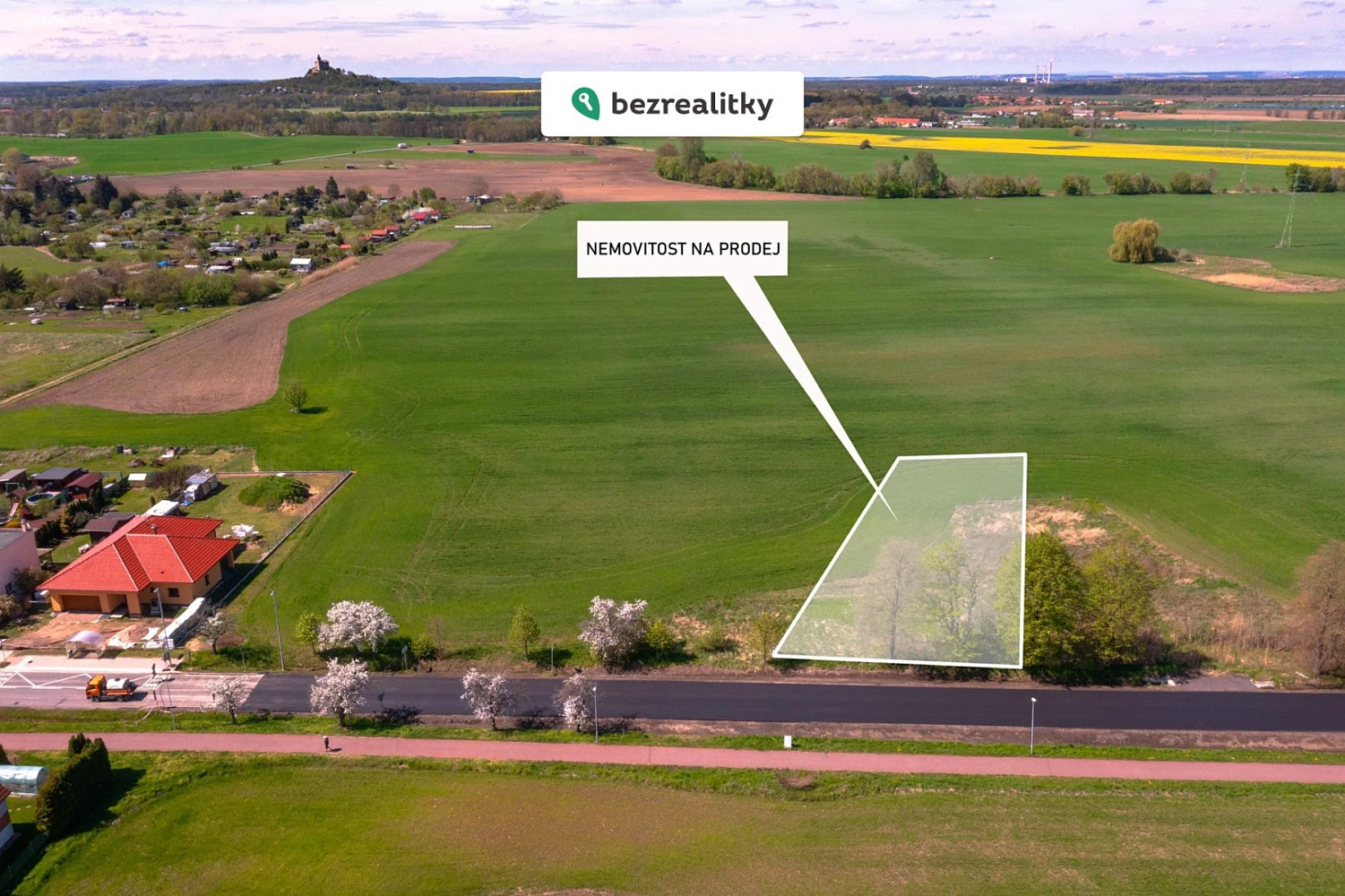 Prodej stavebního pozemku 1 679 m² – fotografie 5