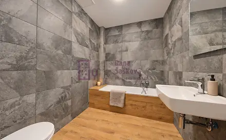 Pronájem bytu 1+kk 43 m², Nádražní, Jindřichův Hradec - Jindřichův Hradec II