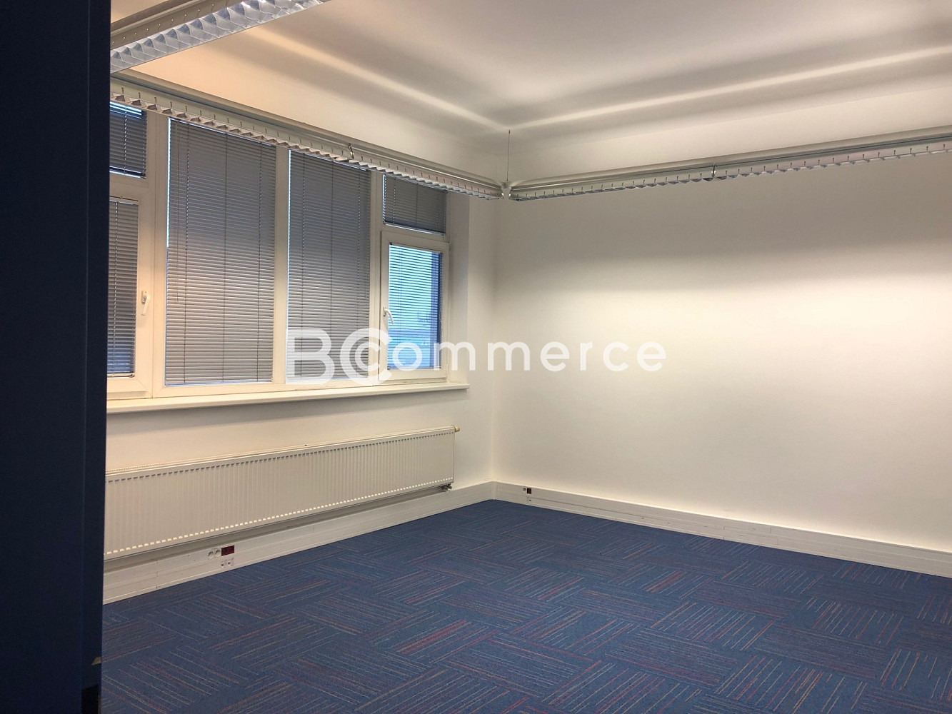 Pronájem kanceláře 135 m² – fotografie 2