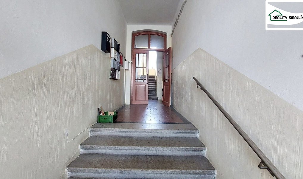 Pronájem bytu 2+1 80 m², Cheb – náhled fotky 18