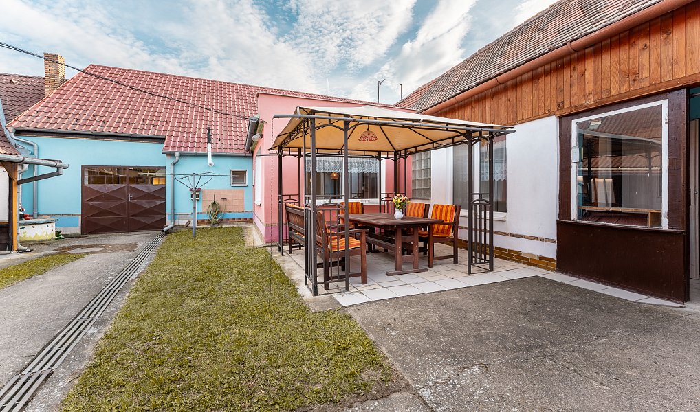 Prodej domu 200 m² s pozemkem 1 330 m², Kubšice – náhled fotky 19
