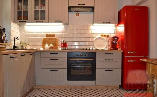 Prodej domu 124 m² s pozemkem 405 m², Maršála Rybalka, Pchery, okres Kladno