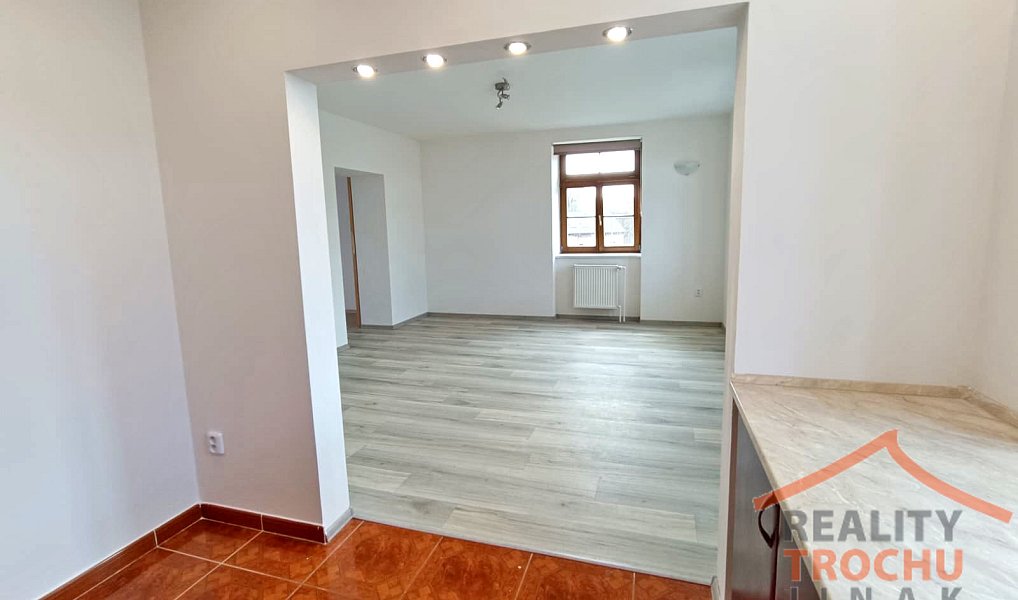 Prodej bytu 3+1 74 m², Dolní Čermná – náhled fotky 10