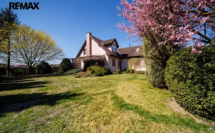 Prodej domu 194 m² s pozemkem 766 m², Ve Skále, Šestajovice, okres Praha-východ