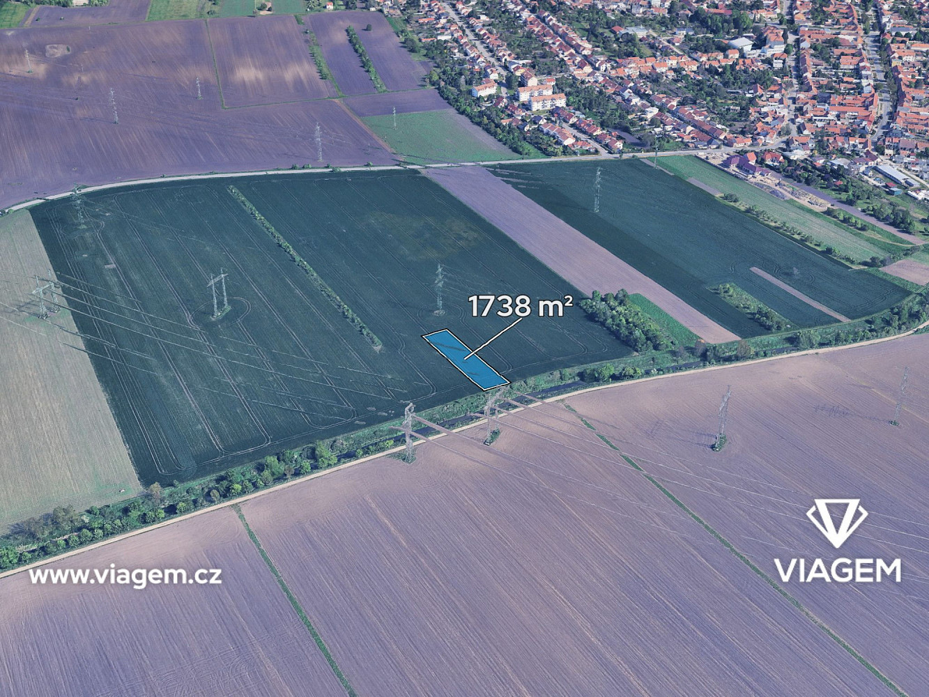 Prodej pole 1 738 m²