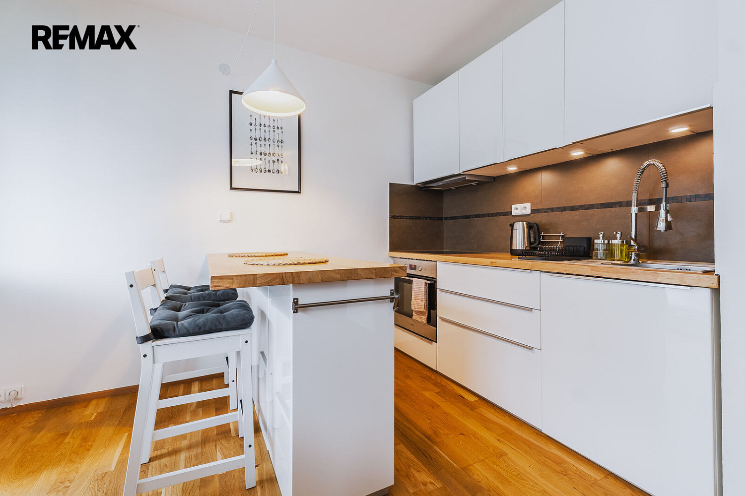 Pronájem bytu 1+kk 35 m²