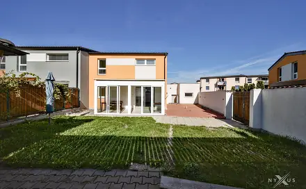 Pronájem domu 117 m² s pozemkem 306 m², U Tvrze, Hostouň, okres Kladno