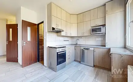 Pronájem bytu 3+1 63 m², Náchodská, Tábor