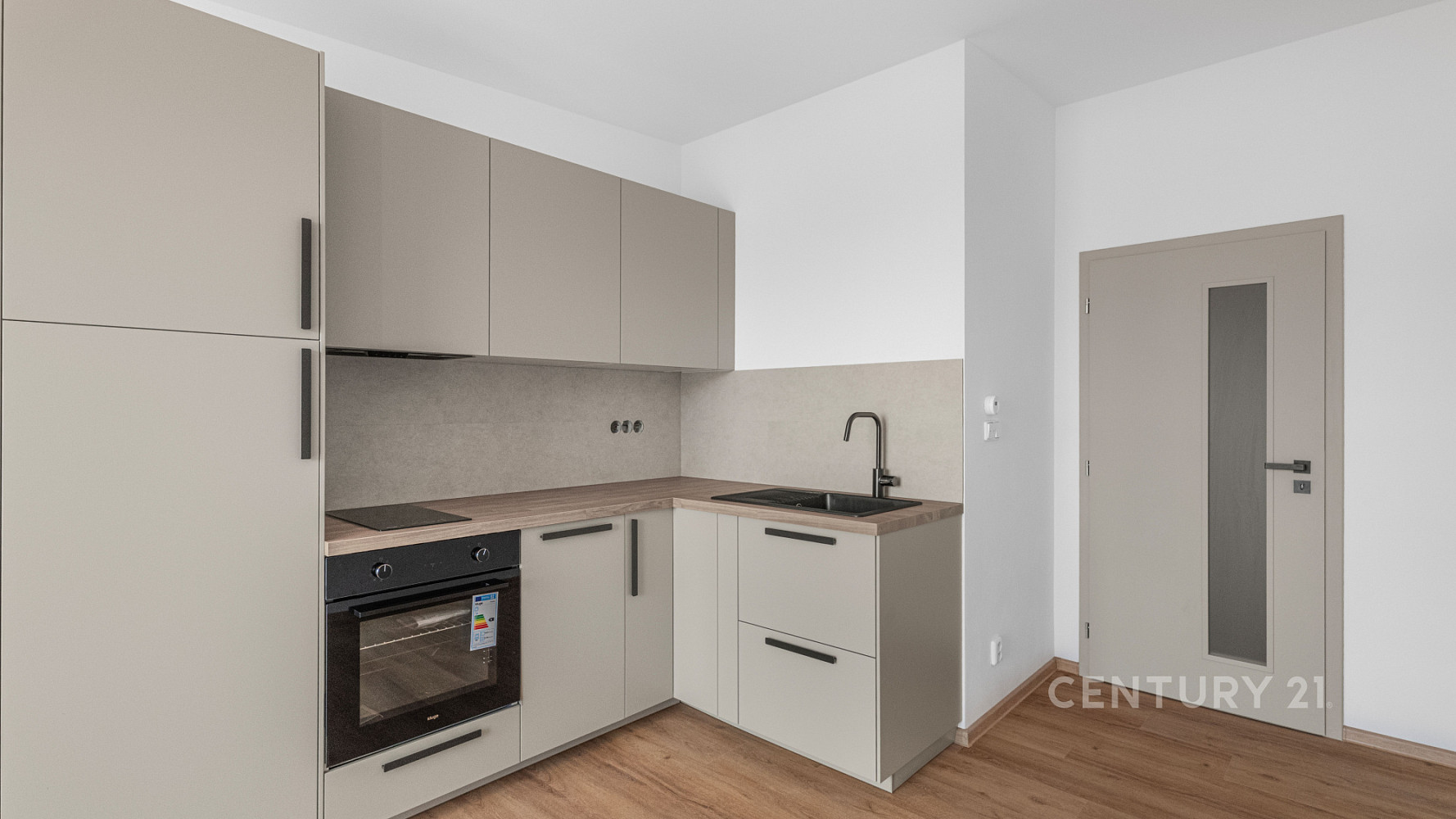 Pronájem bytu 1+kk 29 m²