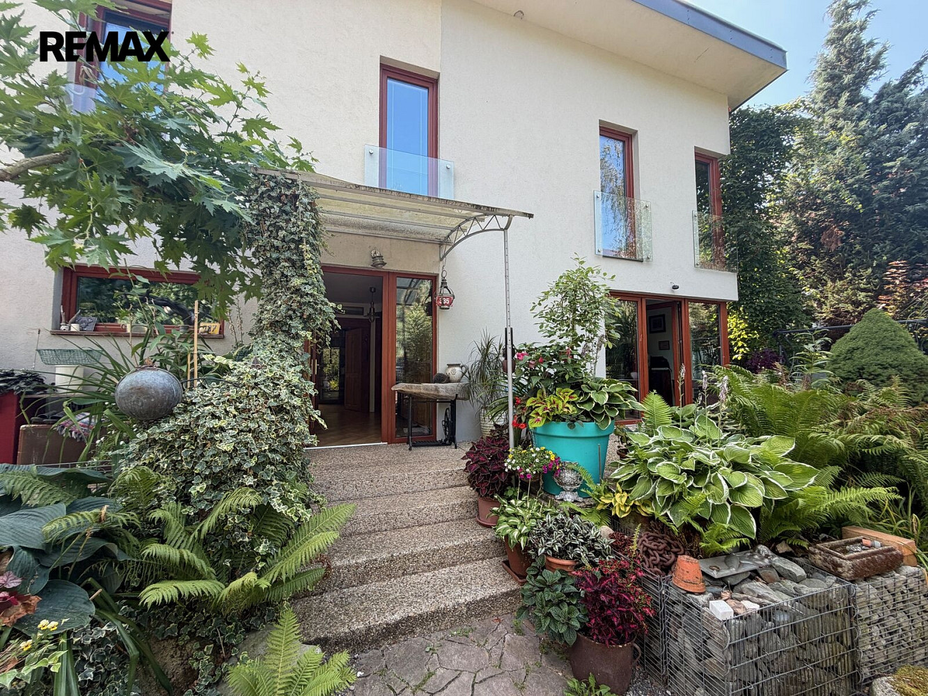 Prodej domu 121 m² s pozemkem 292 m²