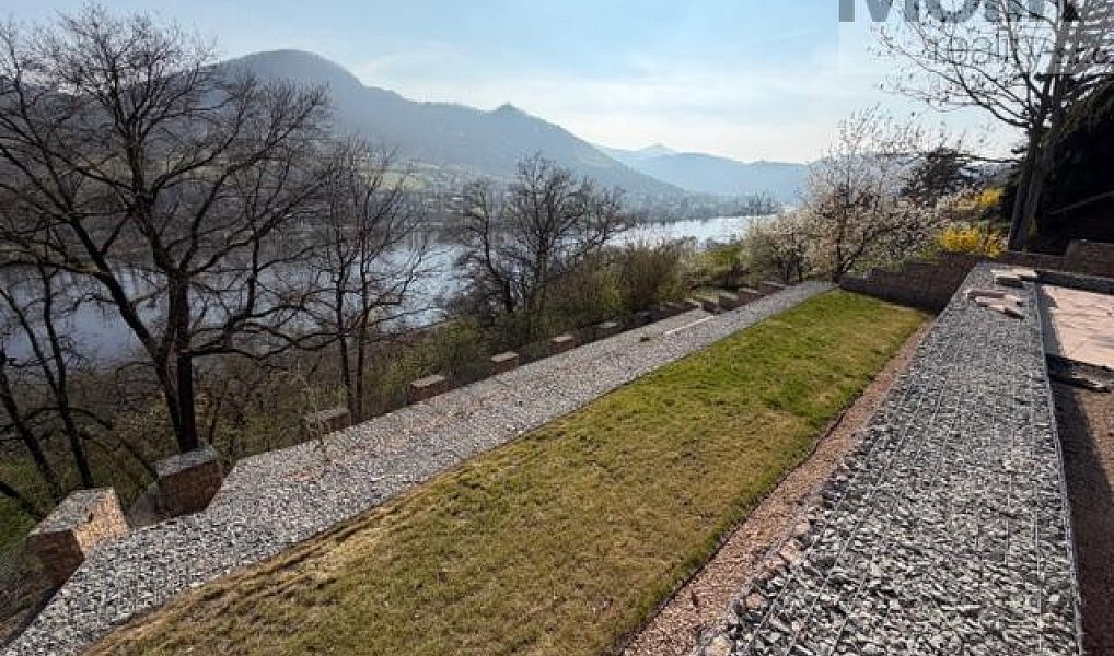 Prodej chaty/chalupy 777 m² s pozemkem 733 m², Dolní Zálezly – náhled fotky 30
