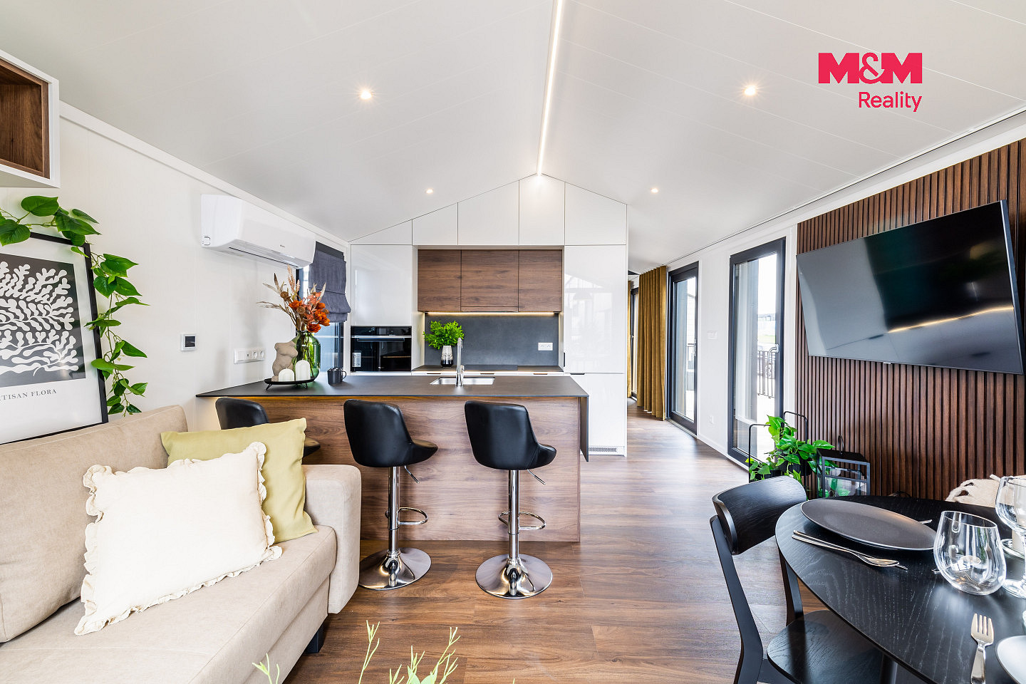 Prodej domu 57 m² s pozemkem 2 164 m² – fotografie 2