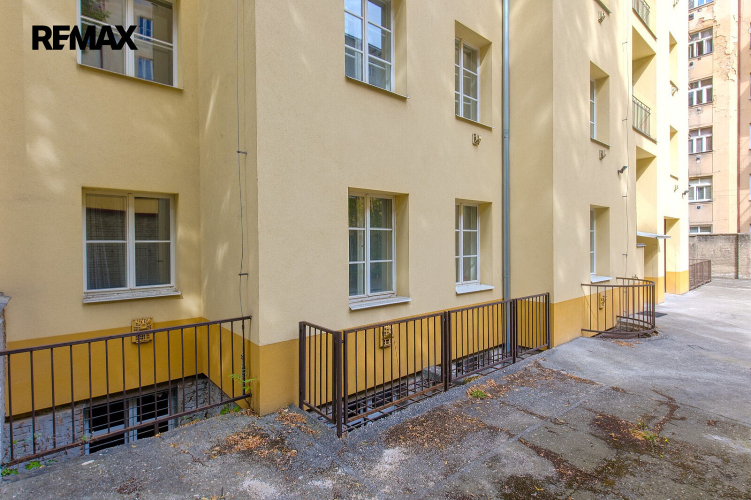 Prodej kanceláře 77 m²