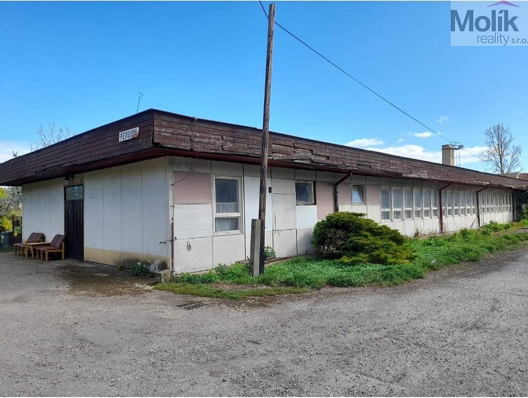Prodej obchodních prostor 2 560 m²
