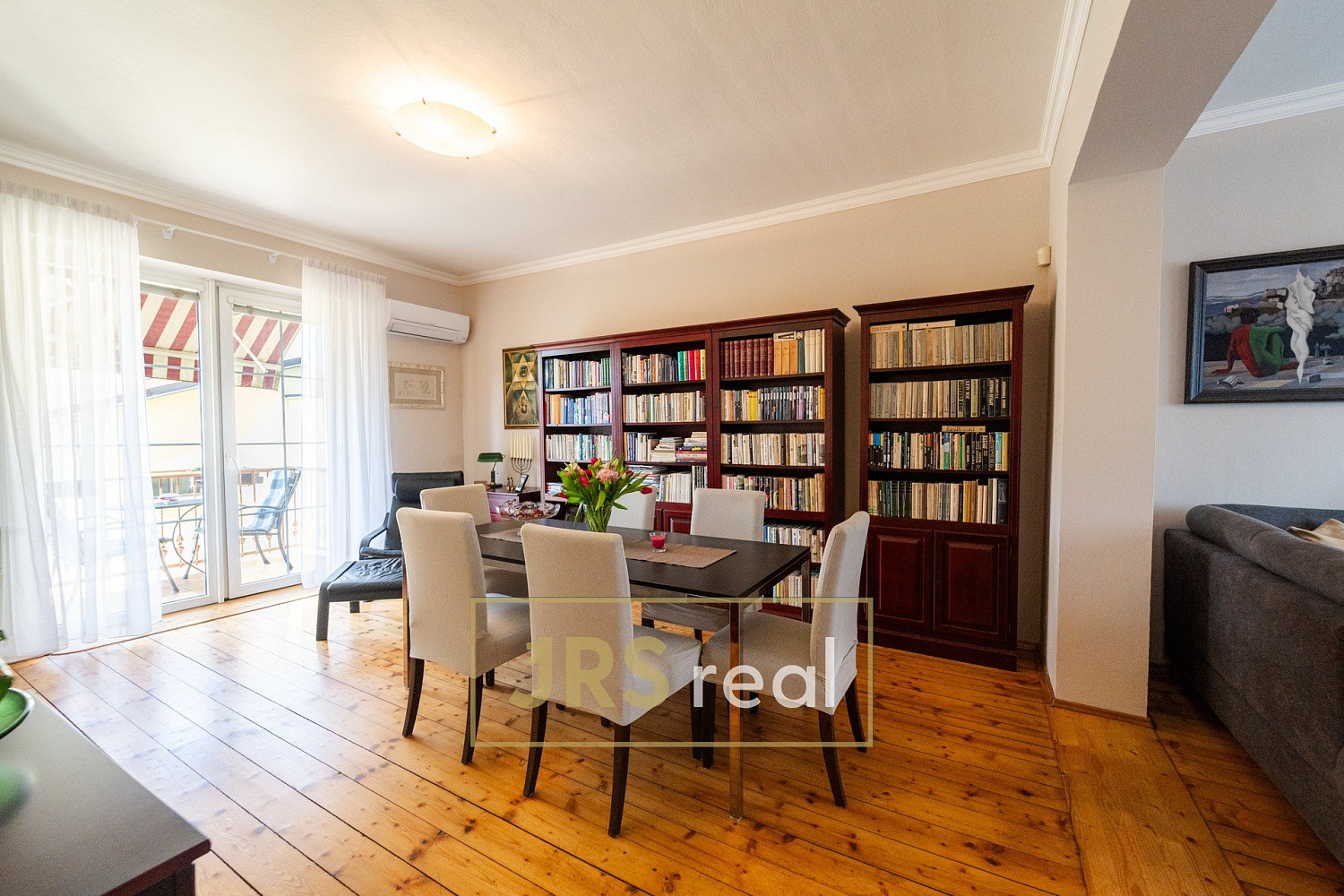 Prodej domu 182 m² s pozemkem 640 m² – pohled 2