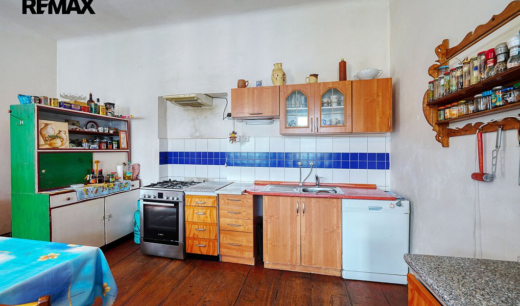 Prodej domu 677 m² s pozemkem 1 103 m², Úterý – náhled fotky 5
