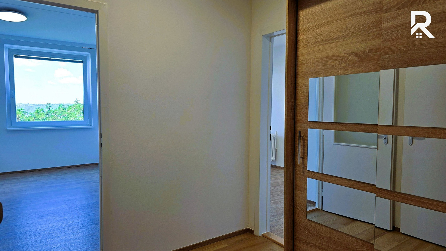 Pronájem bytu 2+kk 45 m² — photo 5