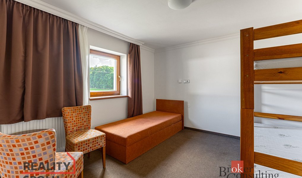 Prodej domu 298 m² s pozemkem 900 m², Kamenice – náhled fotky 14